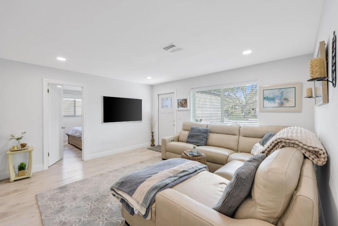 JUPITER IN THE PINES - Residential