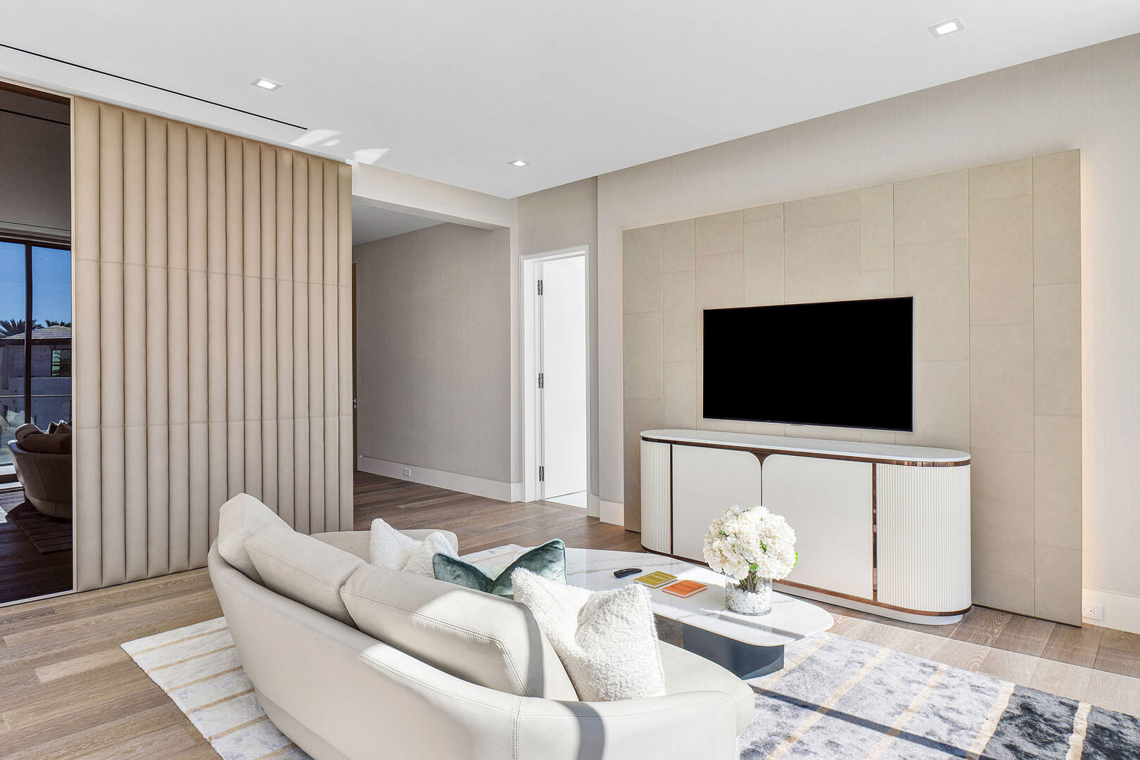 ROYAL PALM YACHT & COUNTR - Residential