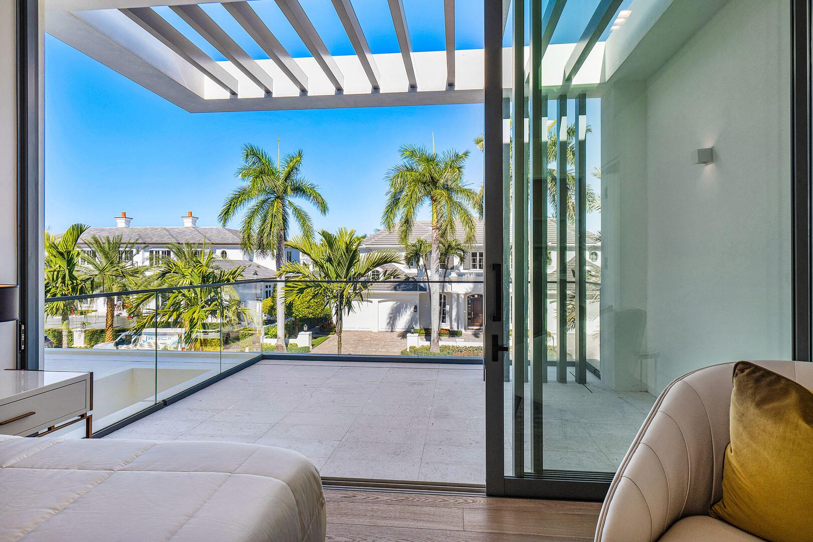 ROYAL PALM YACHT & COUNTR - Residential