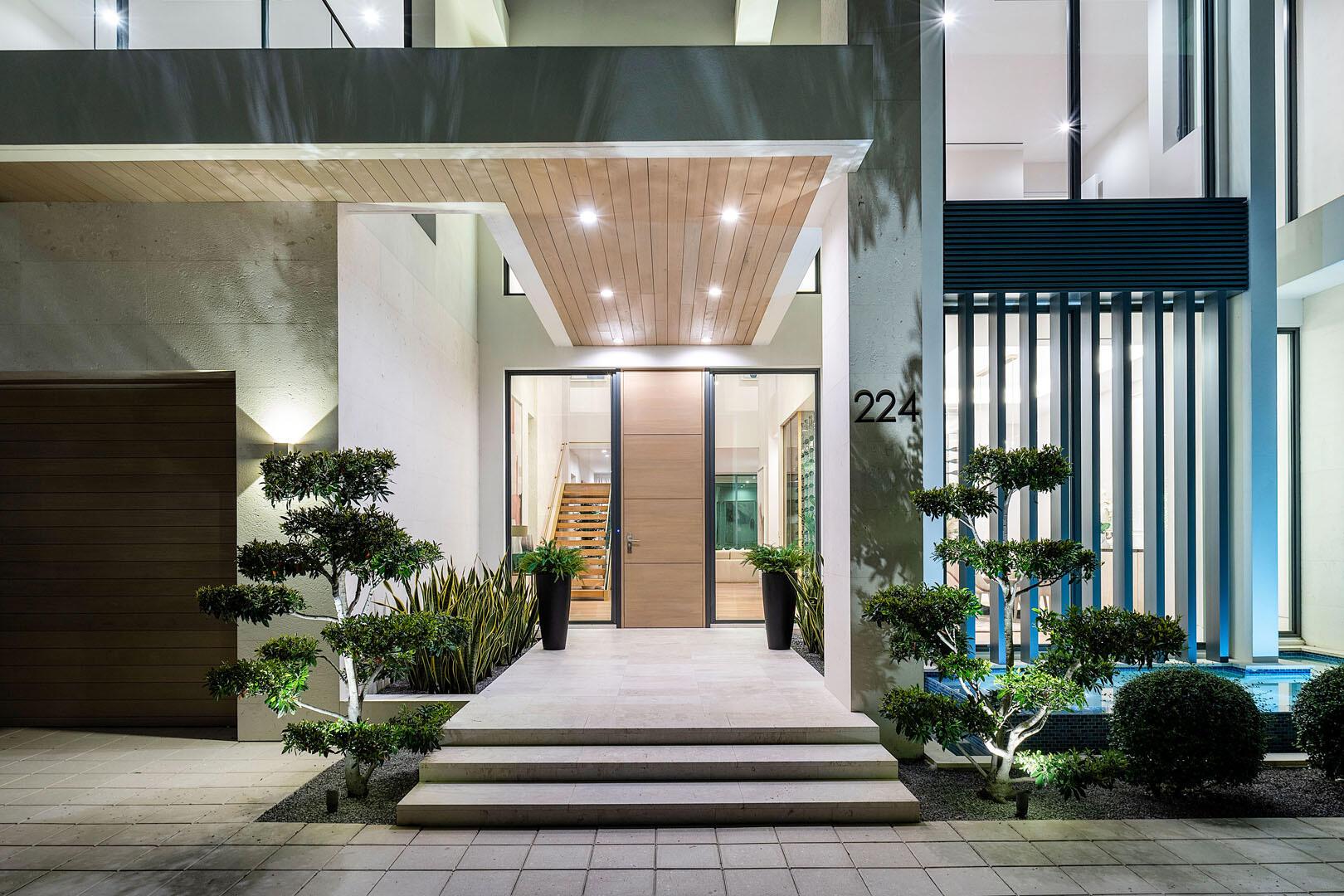 ROYAL PALM YACHT & COUNTR - Residential