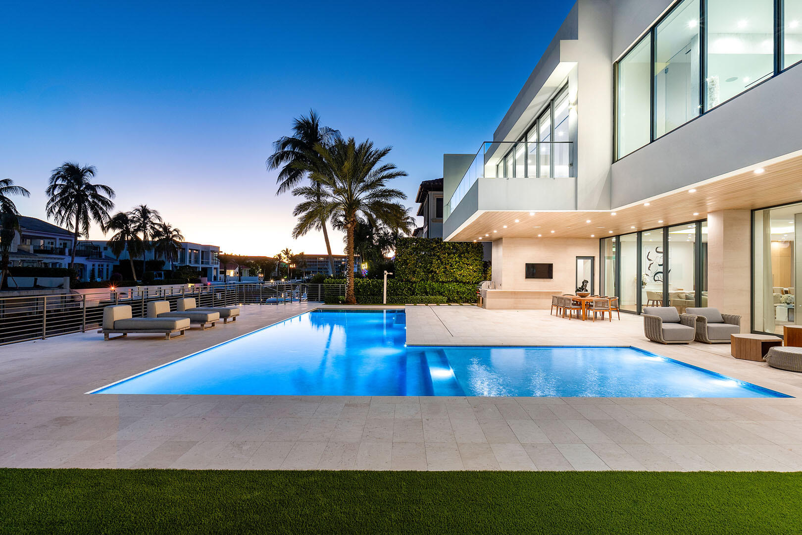 ROYAL PALM YACHT & COUNTR - Residential