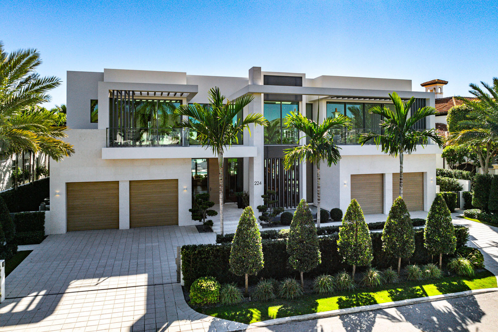 ROYAL PALM YACHT & COUNTR - Residential