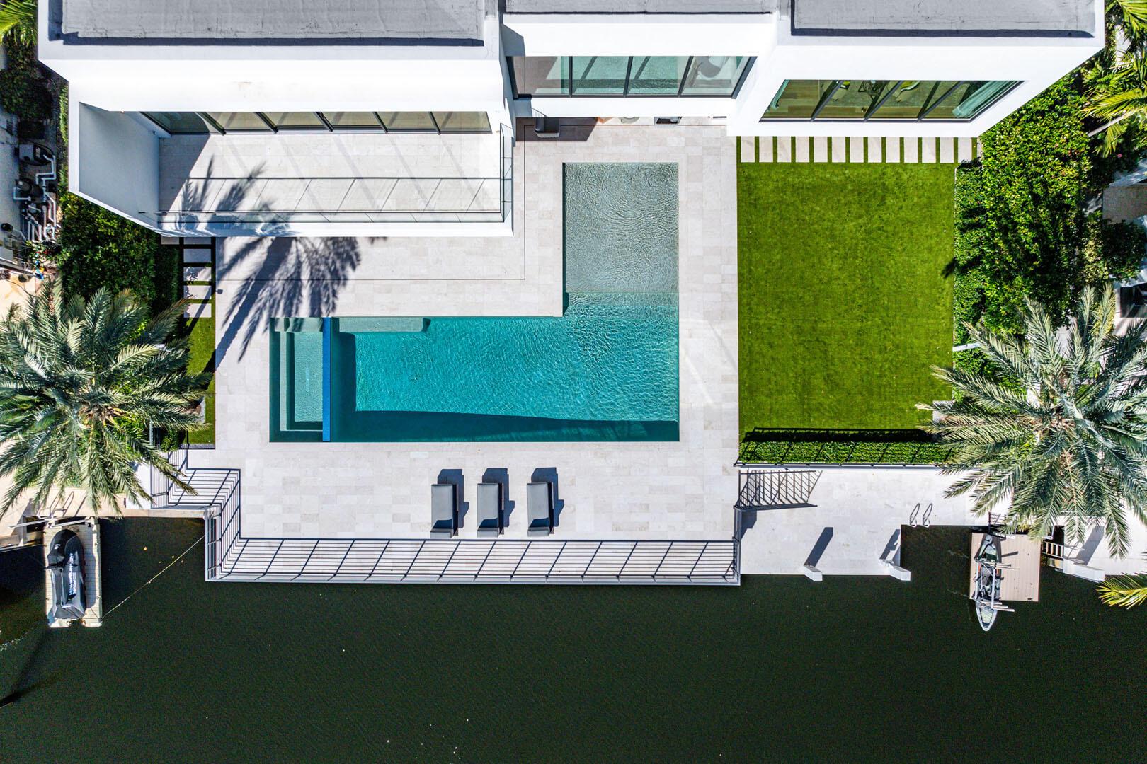 ROYAL PALM YACHT & COUNTR - Residential