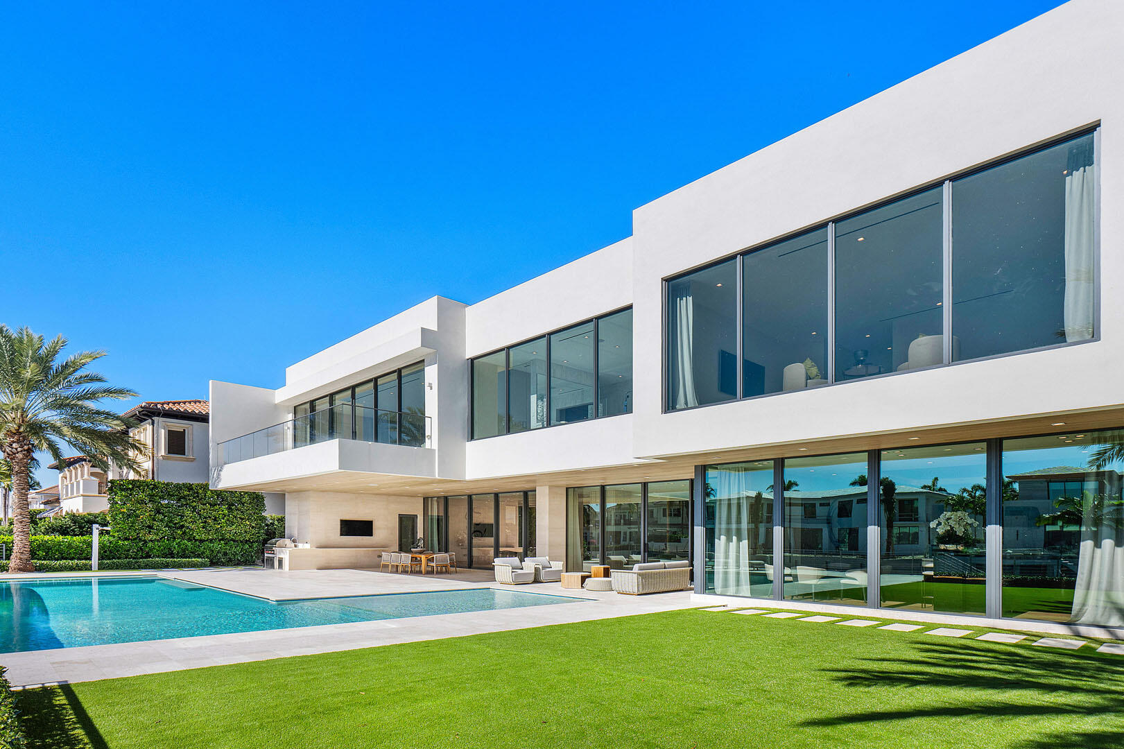 ROYAL PALM YACHT & COUNTR - Residential