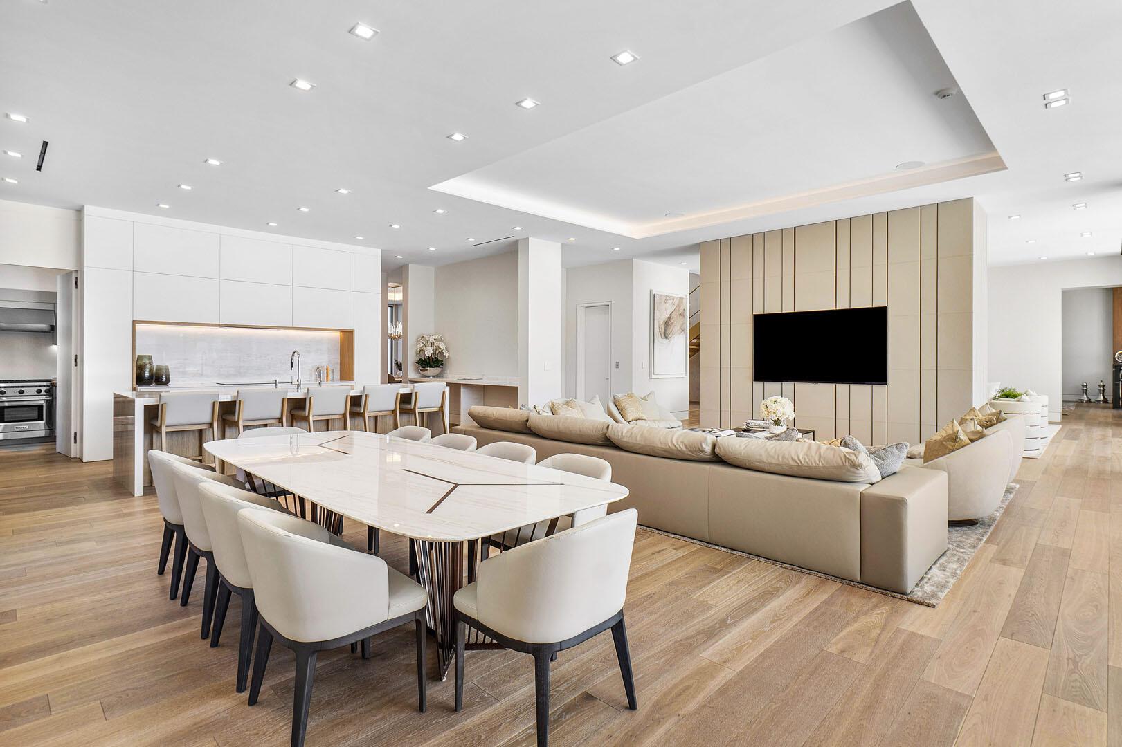 ROYAL PALM YACHT & COUNTR - Residential