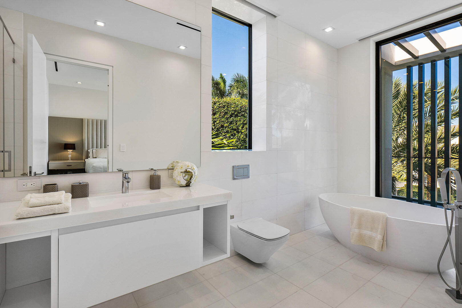 ROYAL PALM YACHT & COUNTR - Residential