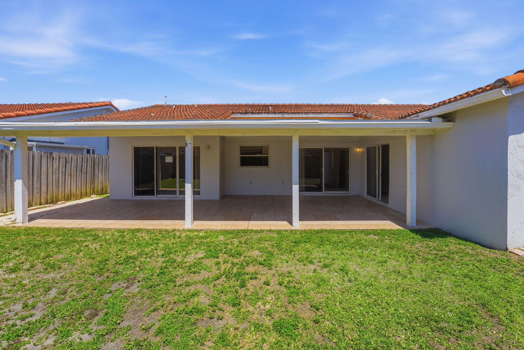 MAJESTIC HOMES - Residential