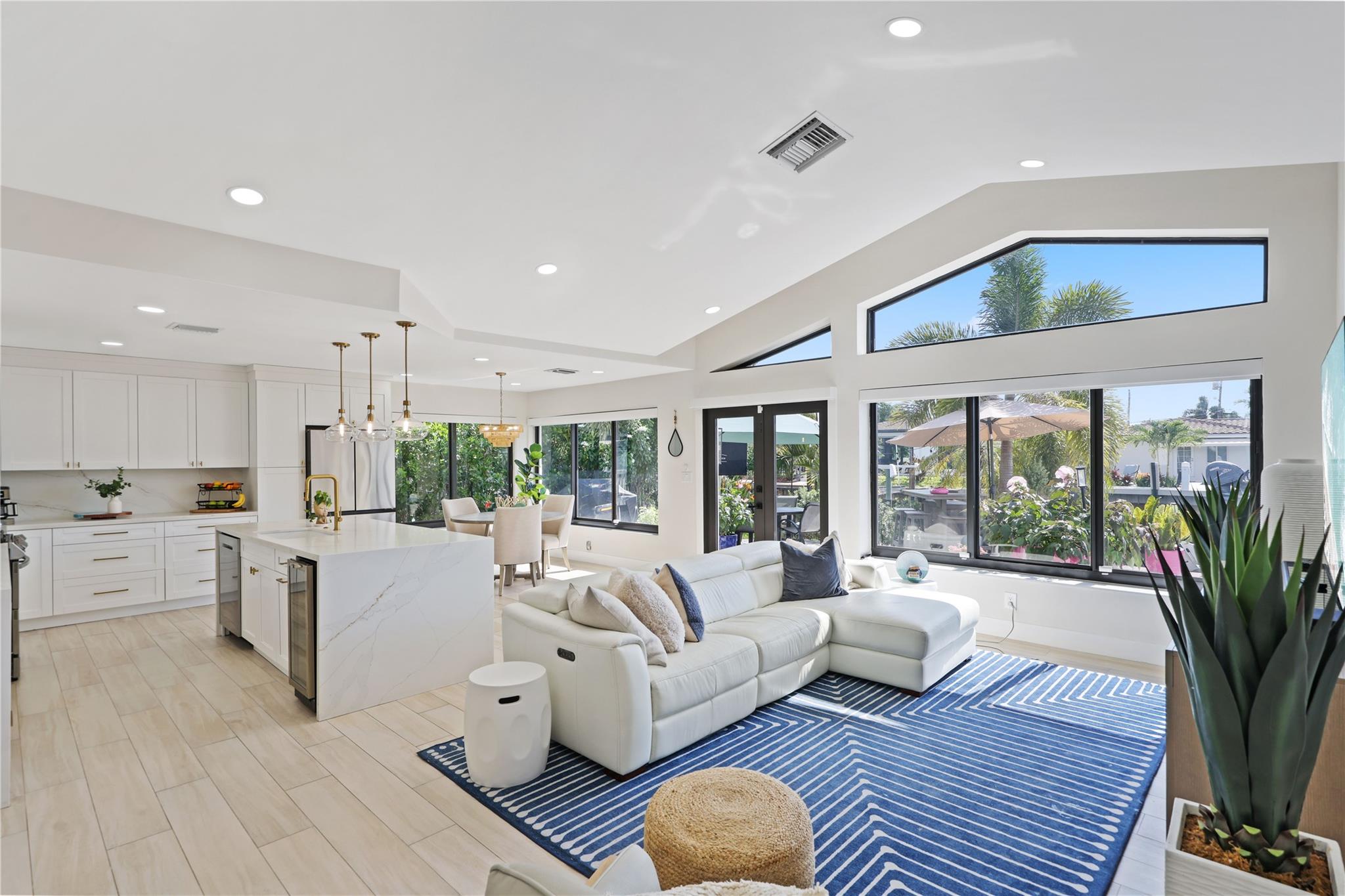 440 SE 7th Ave