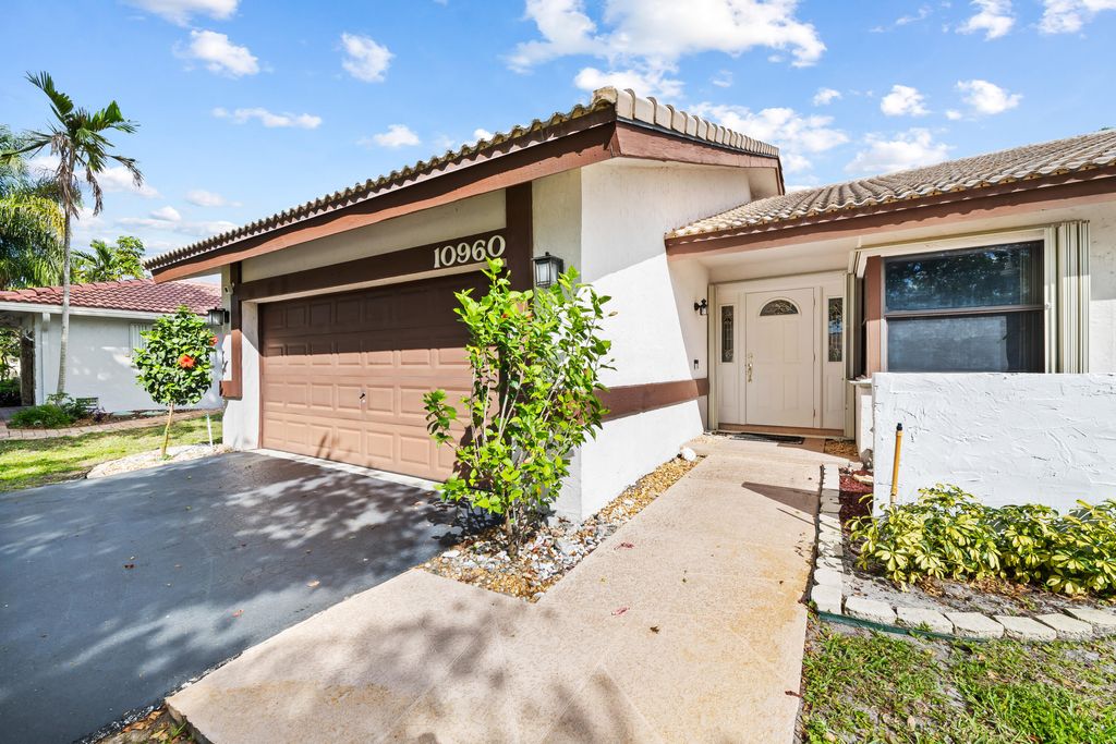 Photo of 10960 NW 17th Place, Coral Springs, FL 33071 (MLS # B26019086)