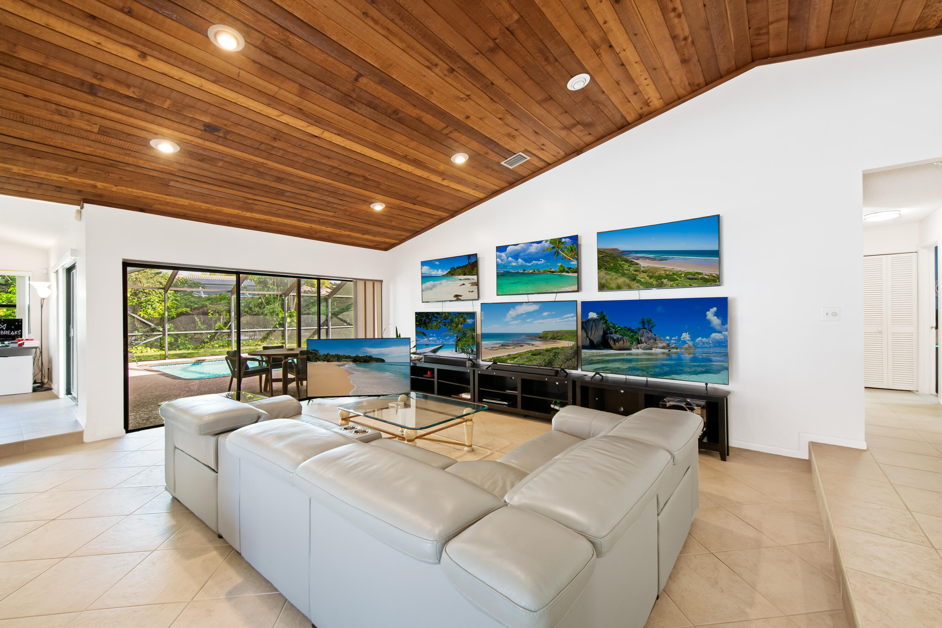 CYPRESS RUN - Residential