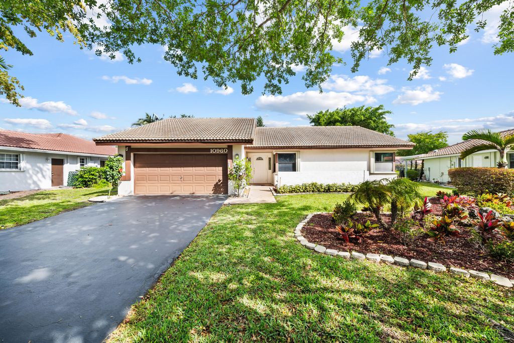 Photo of 10960 NW 17th Place, Coral Springs, FL 33071 (MLS # B26019086)
