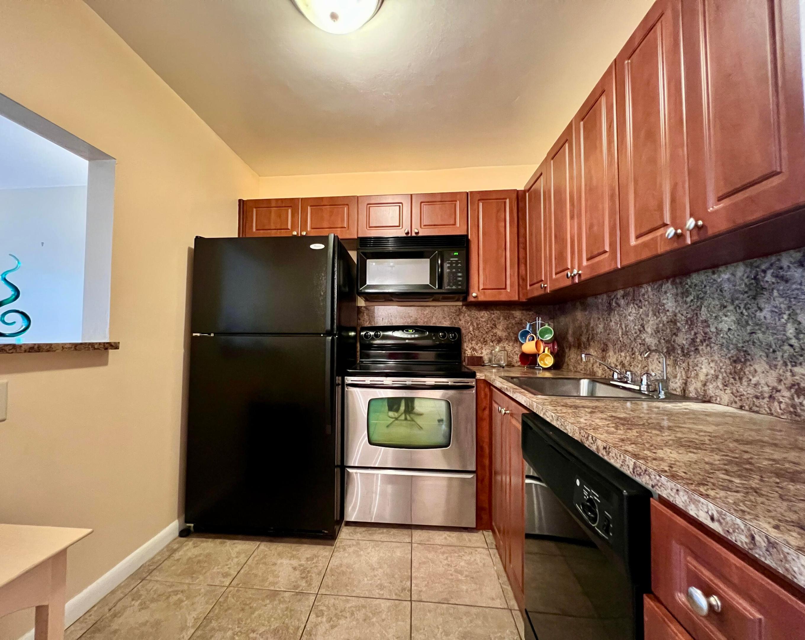CAMBRIDGE CONDO - Residential Lease