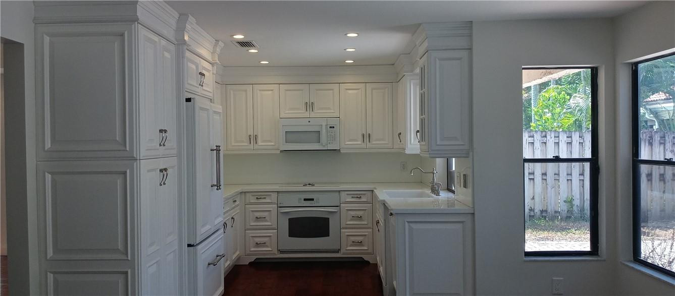 Wimbledon Villas Via Verd - Residential Lease