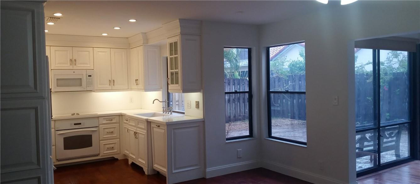 Wimbledon Villas Via Verd - Residential Lease