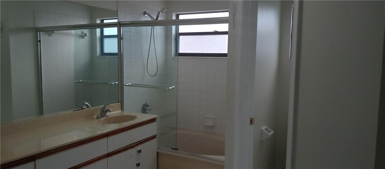 Wimbledon Villas Via Verd - Residential Lease