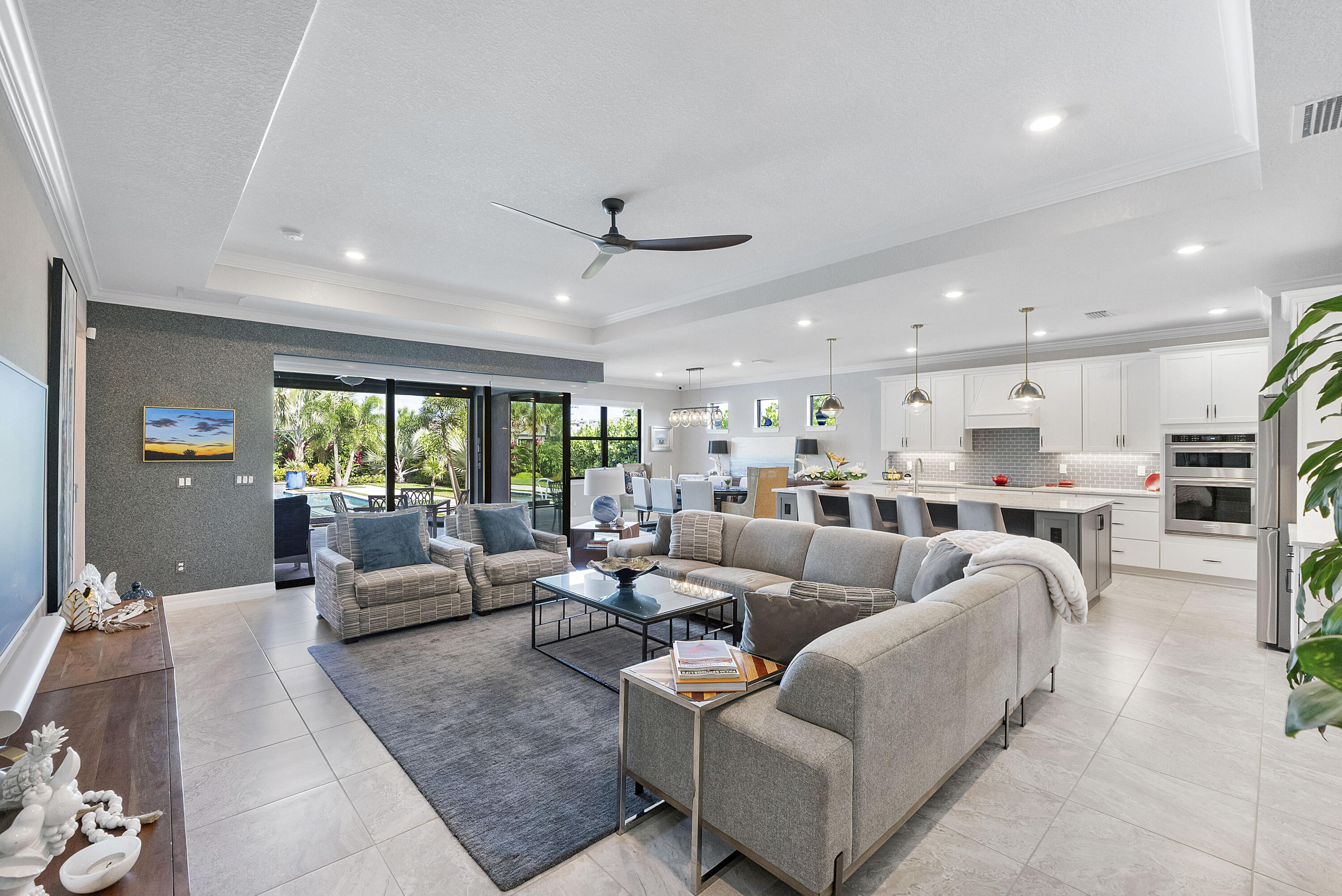 4506 Silverwood Lane N