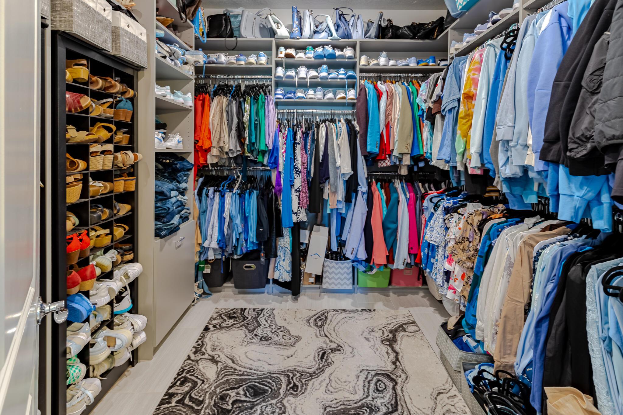 VERANDA GARDENS EAST PHAS - Residential