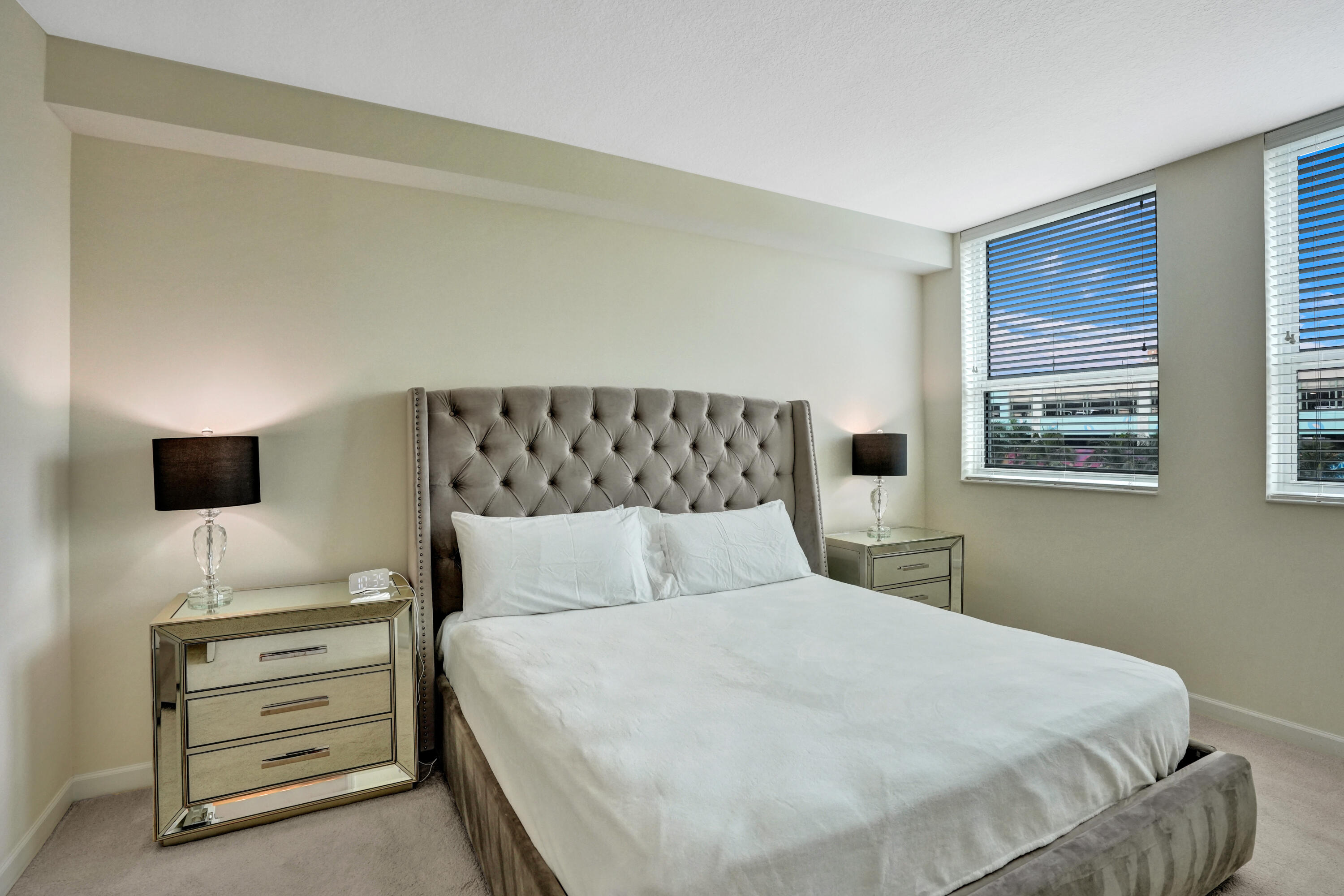 CITY PALMS CONDO - Residential Lease