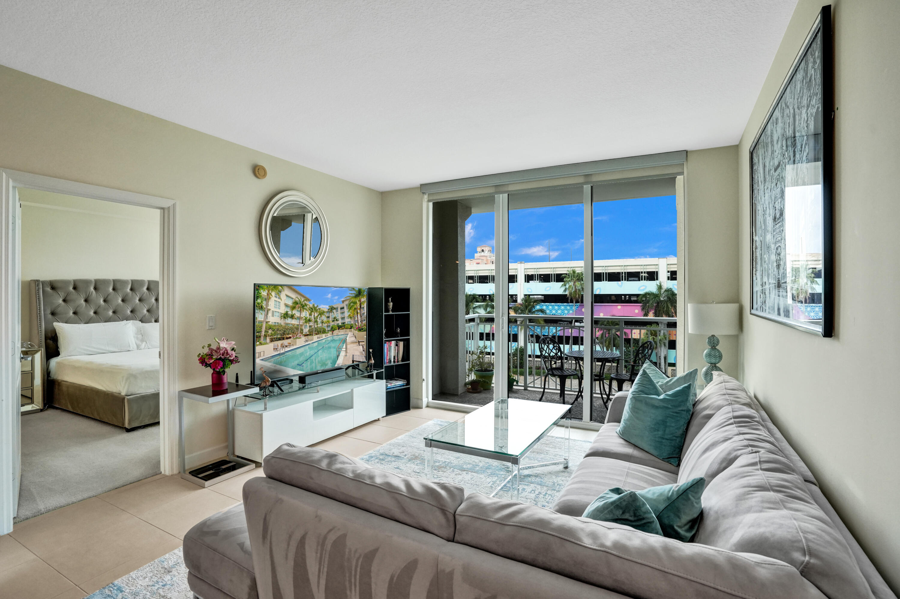 CITY PALMS CONDO - Residential Lease
