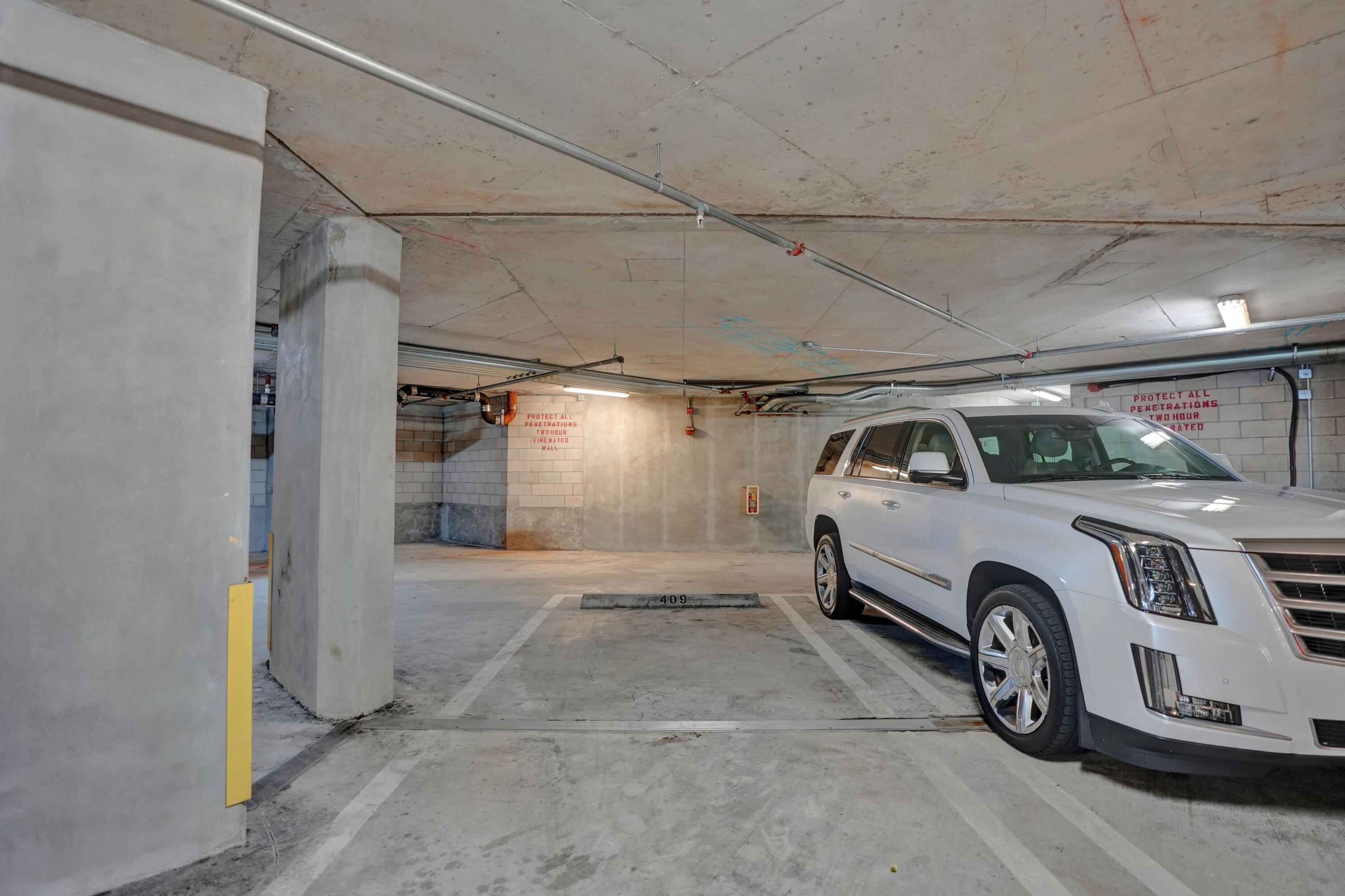 CITY PALMS CONDO - Residential Lease