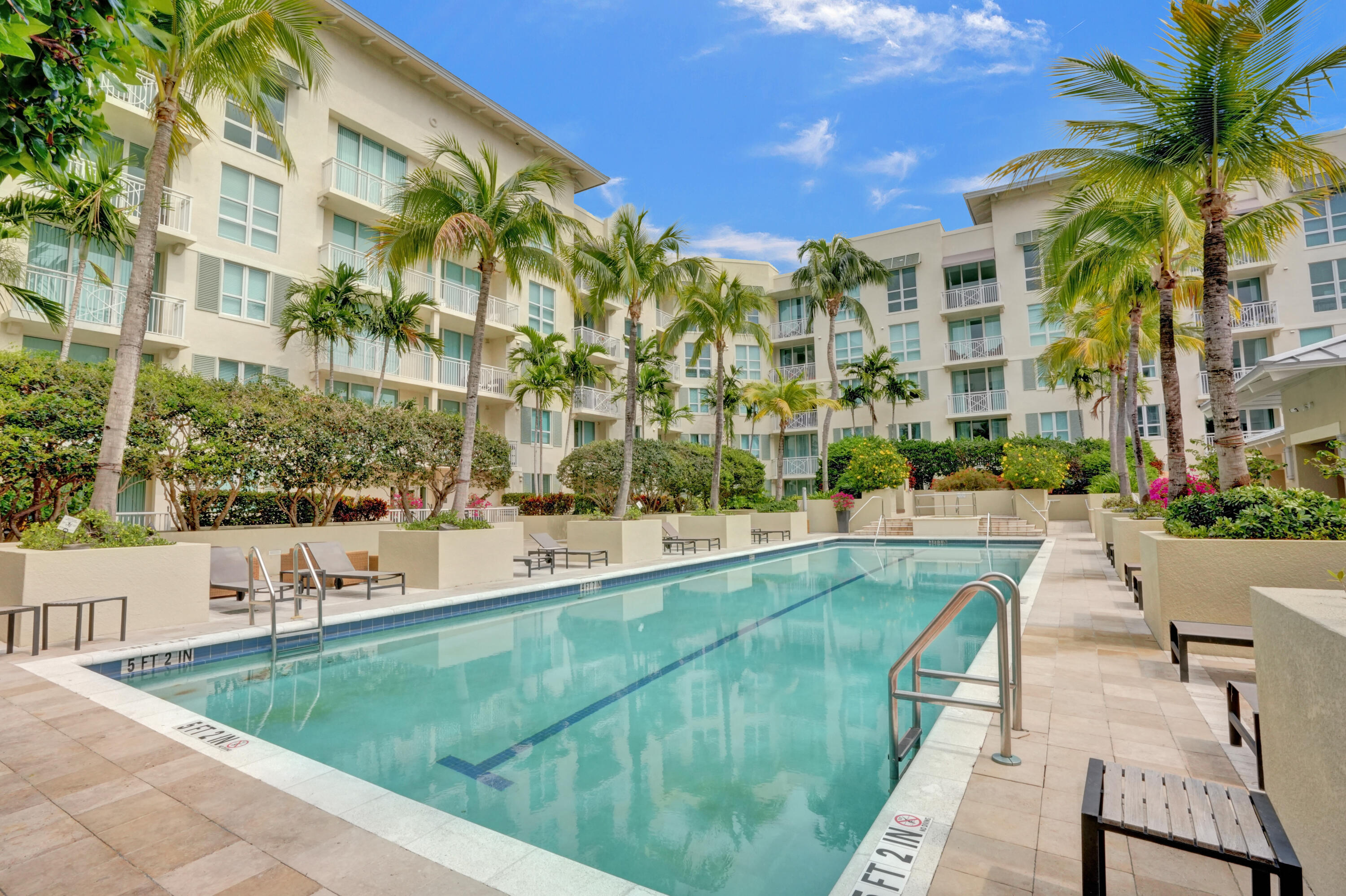 CITY PALMS CONDO - Residential Lease