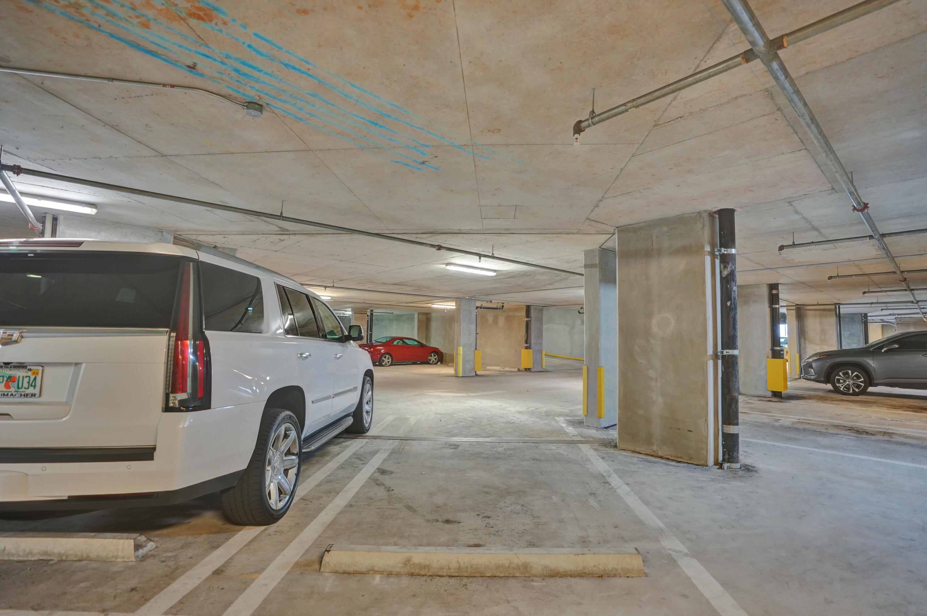 CITY PALMS CONDO - Residential Lease