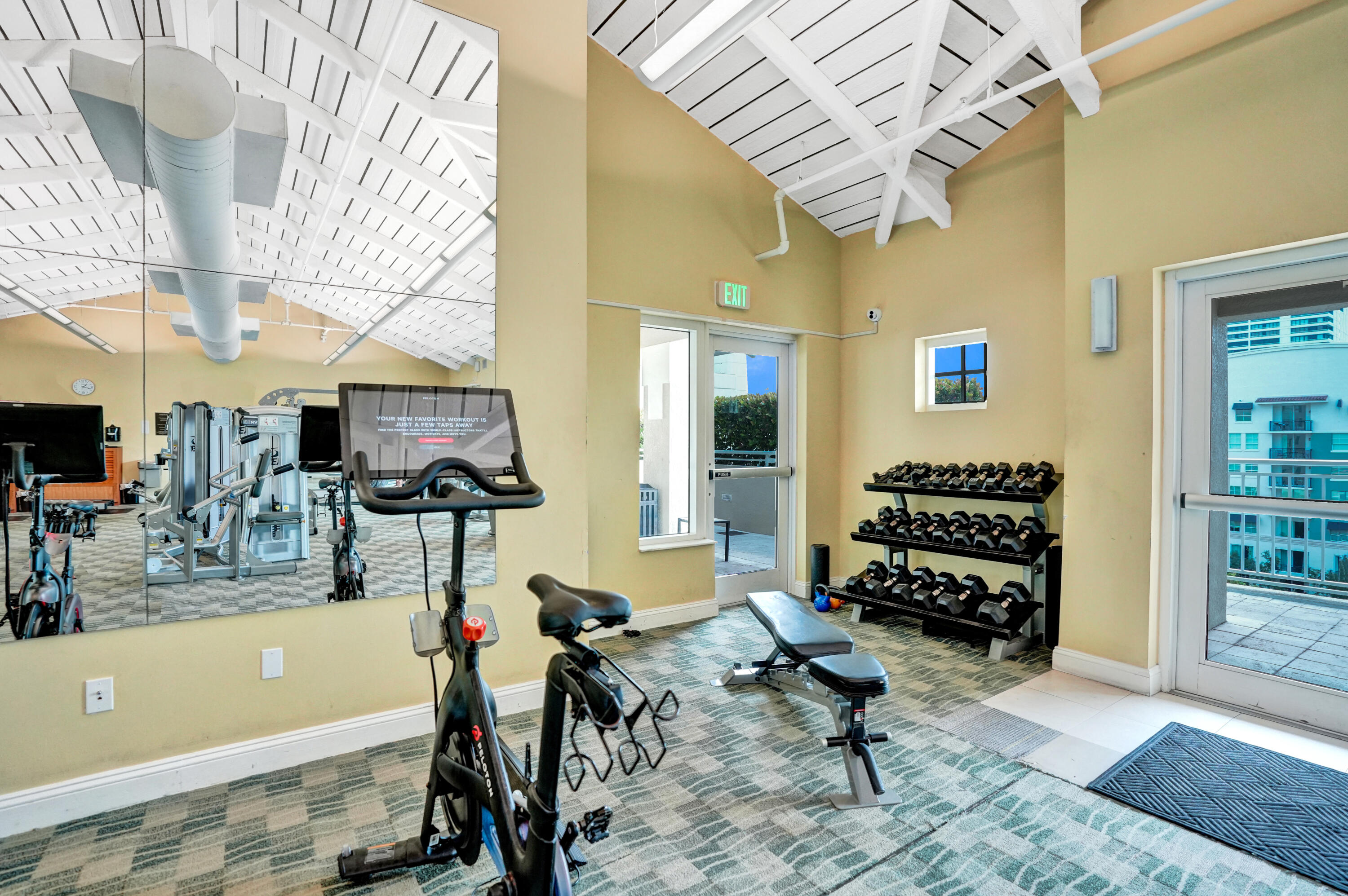 CITY PALMS CONDO - Residential Lease