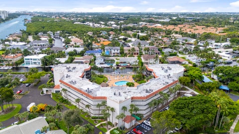 Tiny photo for 800 Jeffery Street #307, Boca Raton, FL 33487 (MLS # B26090008)