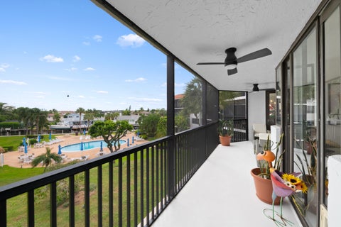 Tiny photo for 800 Jeffery Street #307, Boca Raton, FL 33487 (MLS # B26090008)