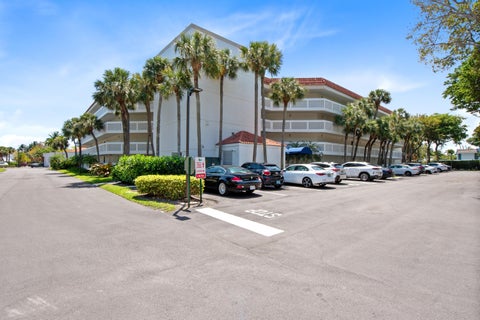 Tiny photo for 800 Jeffery Street #307, Boca Raton, FL 33487 (MLS # B26090008)