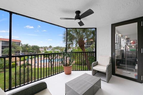 Tiny photo for 800 Jeffery Street #307, Boca Raton, FL 33487 (MLS # B26090008)