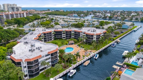 Tiny photo for 800 Jeffery Street #307, Boca Raton, FL 33487 (MLS # B26090008)