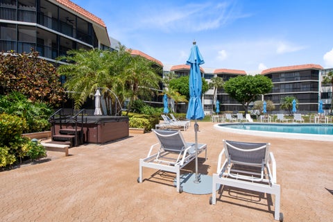 Tiny photo for 800 Jeffery Street #307, Boca Raton, FL 33487 (MLS # B26090008)