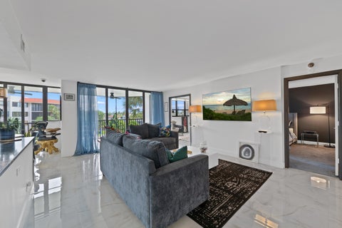 Tiny photo for 800 Jeffery Street #307, Boca Raton, FL 33487 (MLS # B26090008)