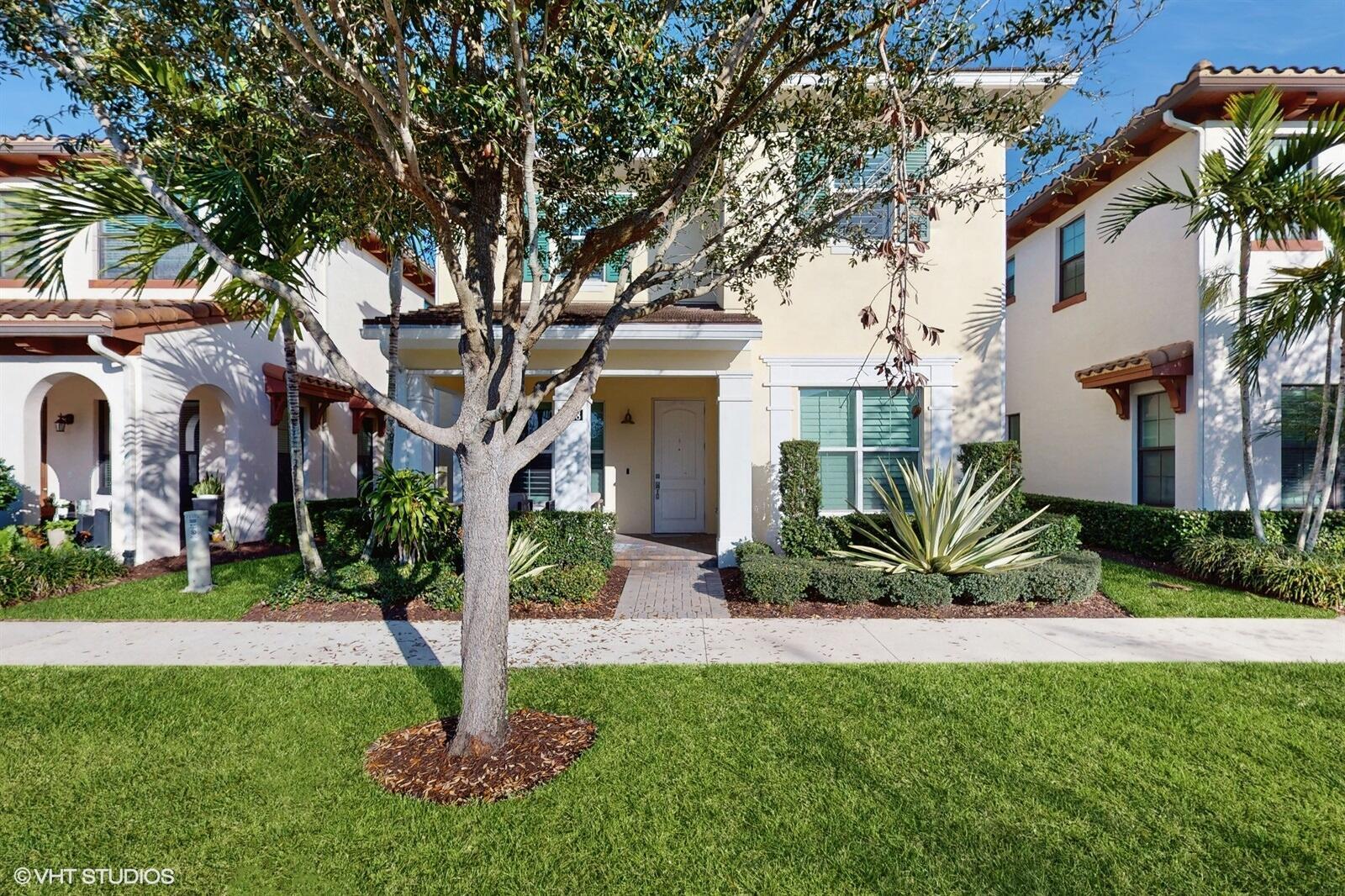 2098 Dickens Terrace