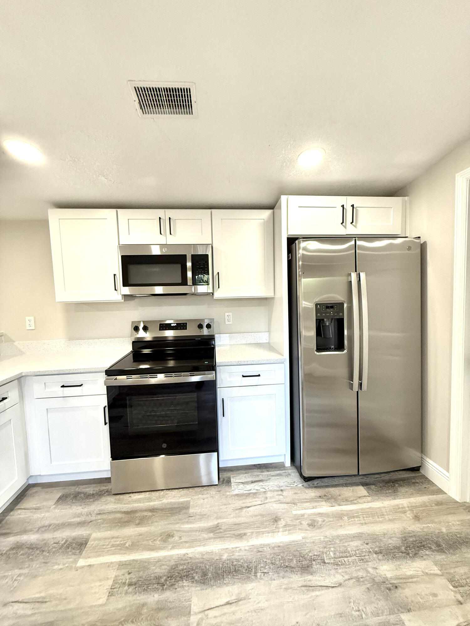 PLAYLAND PARK - Residential