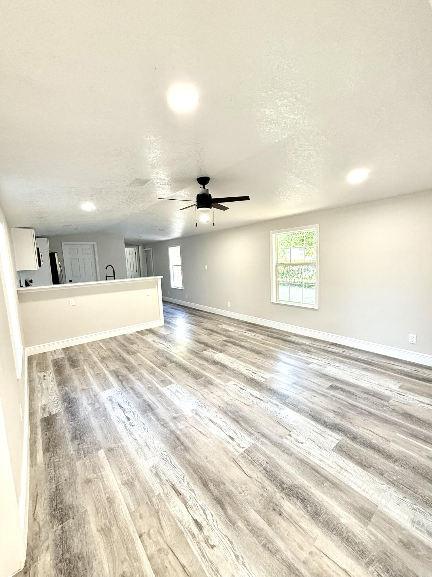 PLAYLAND PARK - Residential