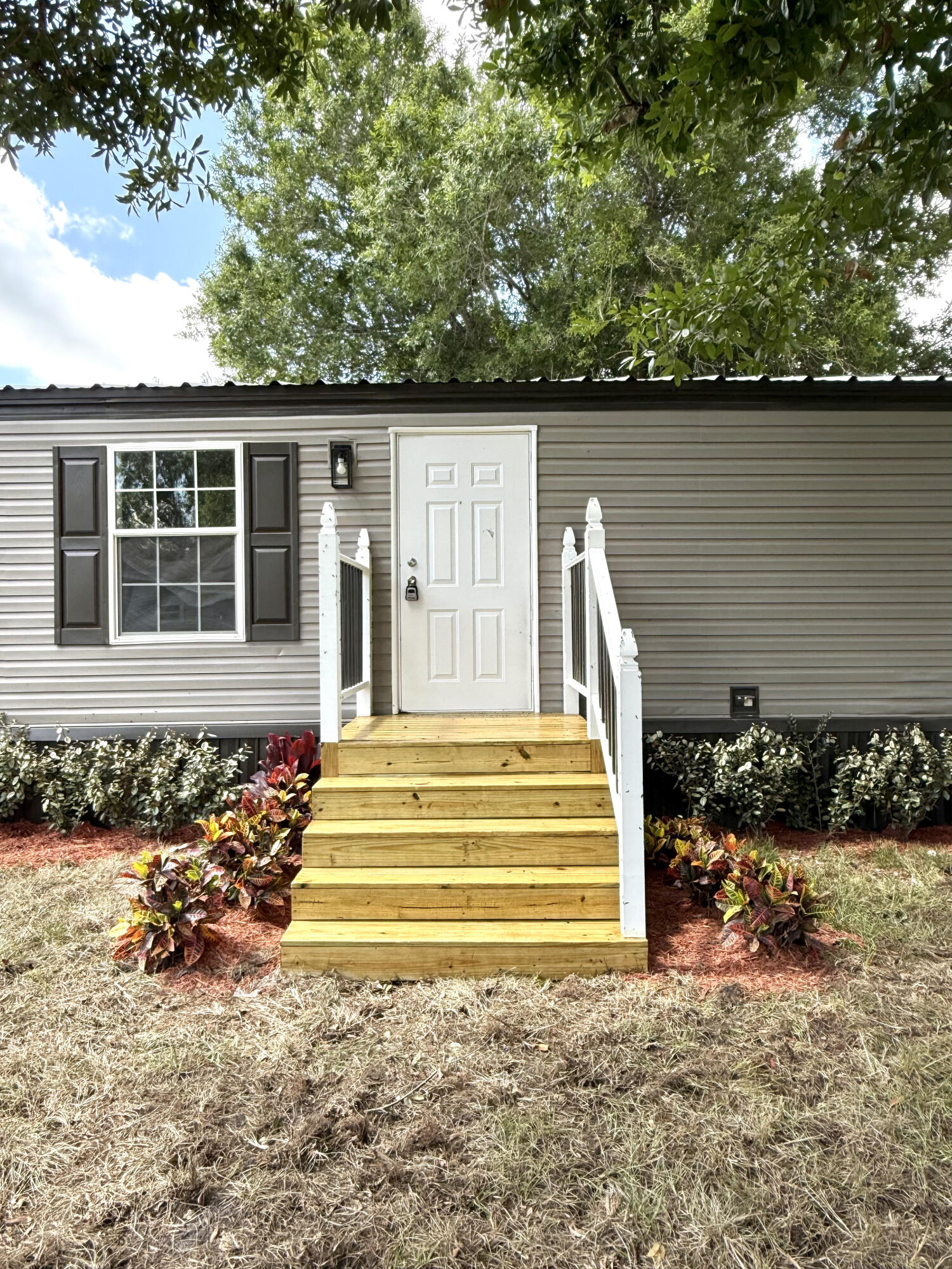 PLAYLAND PARK - Residential