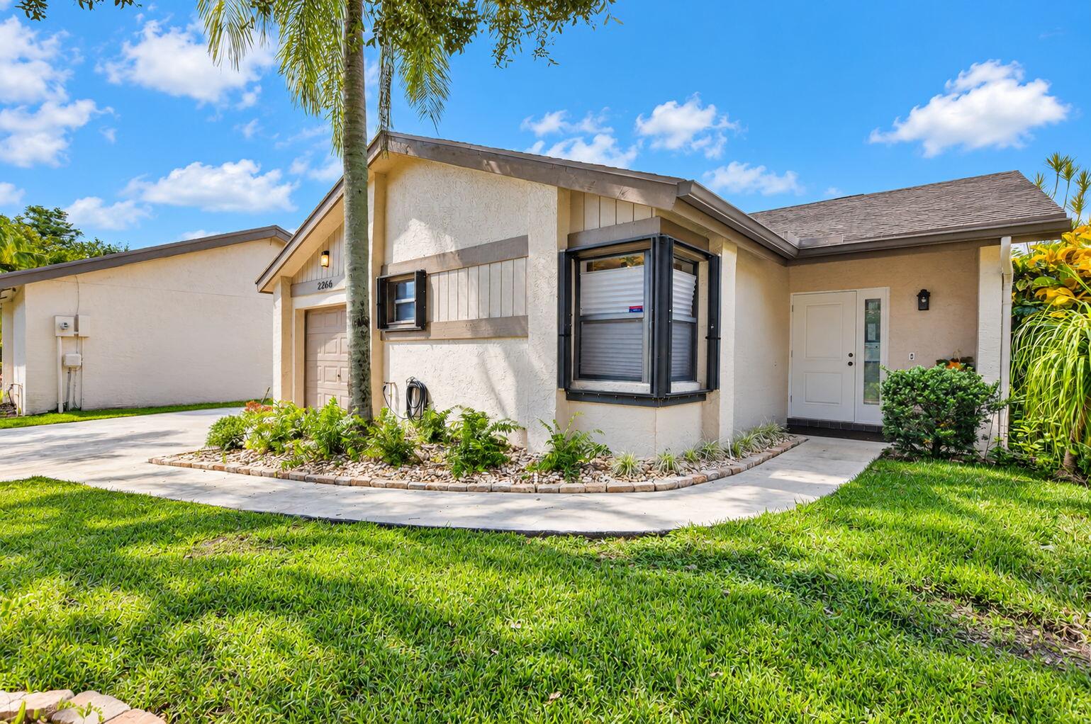 2266 Seagrape Circle