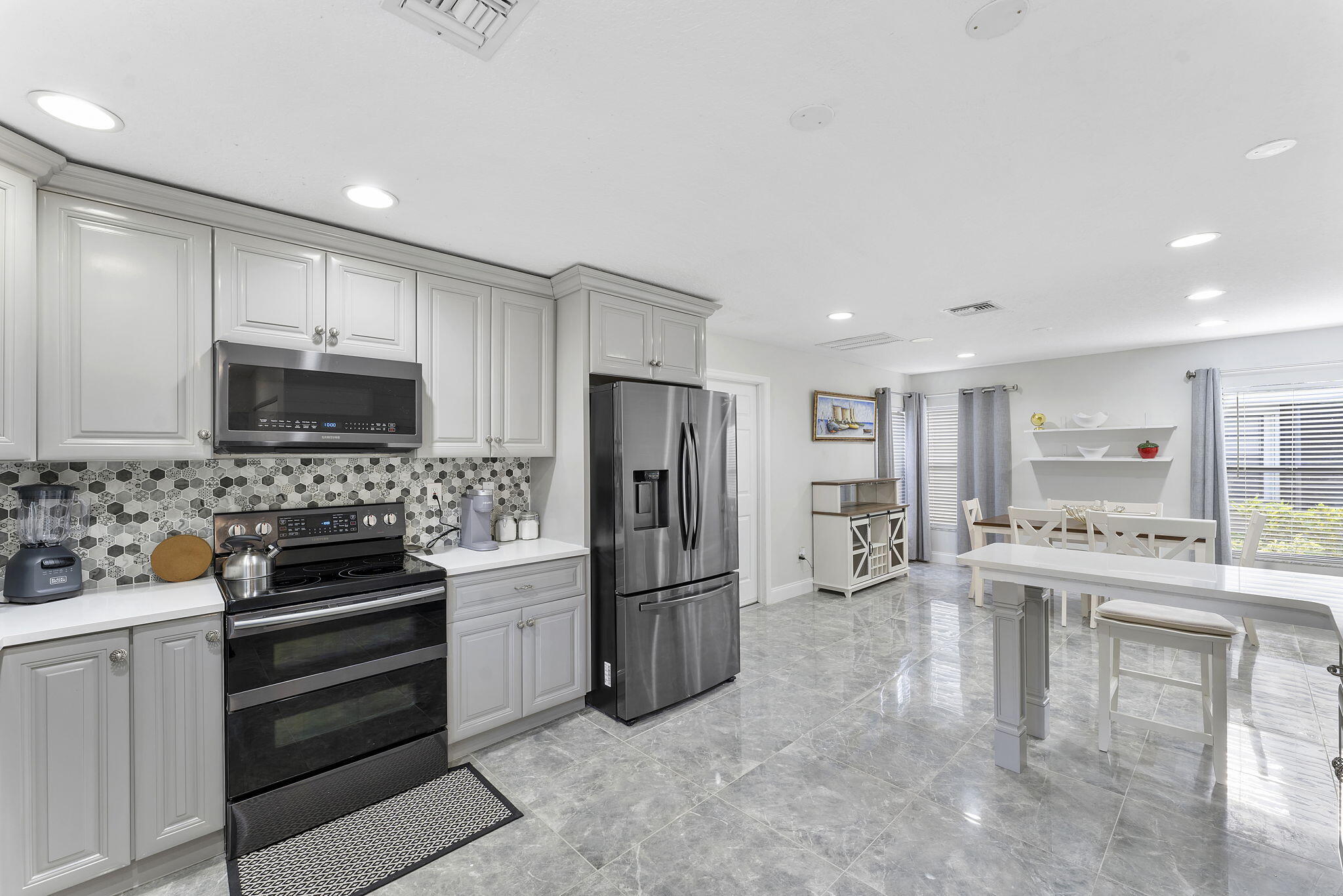 8103 COVINGTON Court