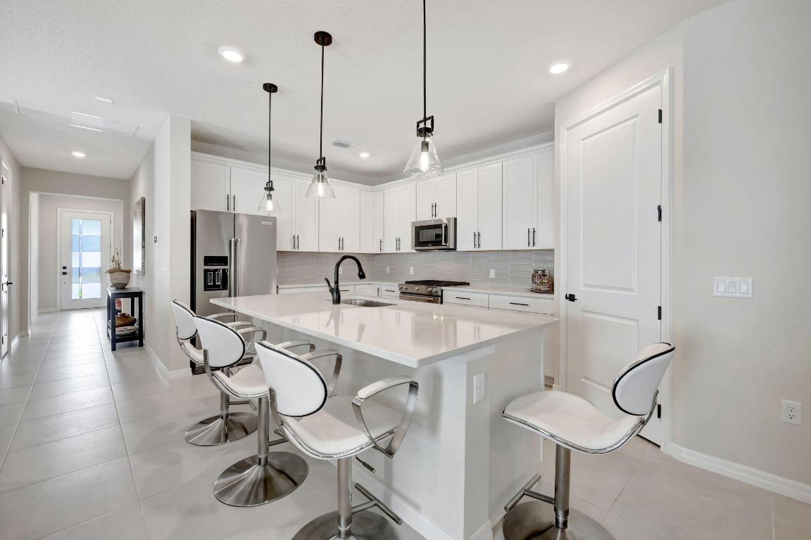 WINDSONG ESTATES - Residential