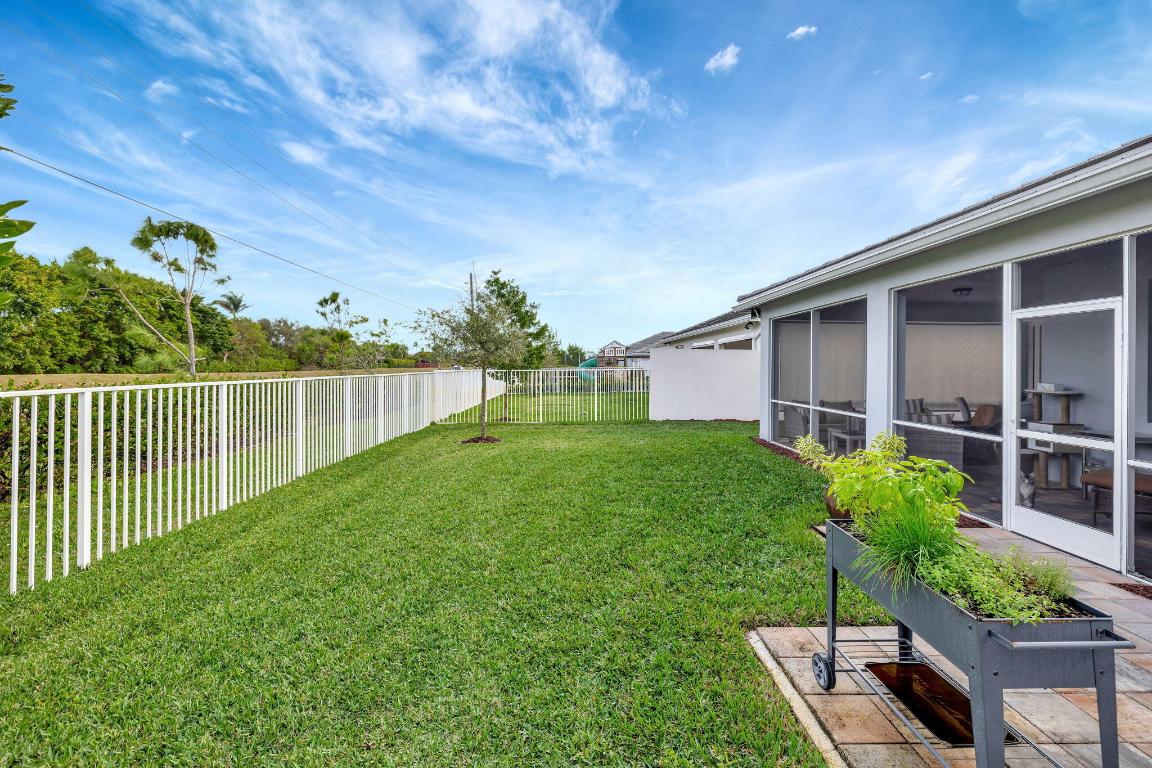 WINDSONG ESTATES - Residential