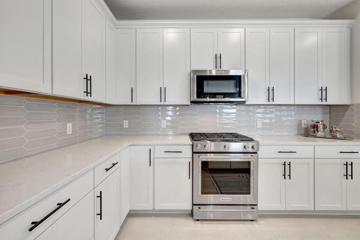 WINDSONG ESTATES - Residential