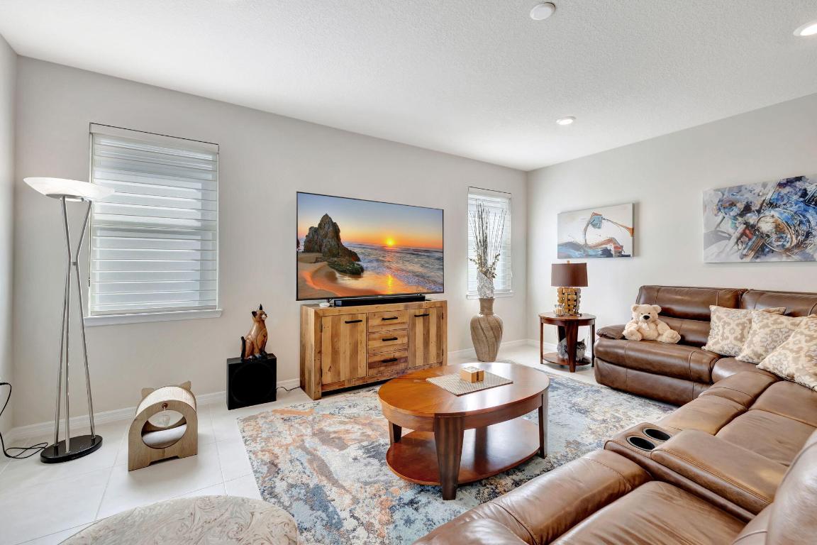 WINDSONG ESTATES - Residential