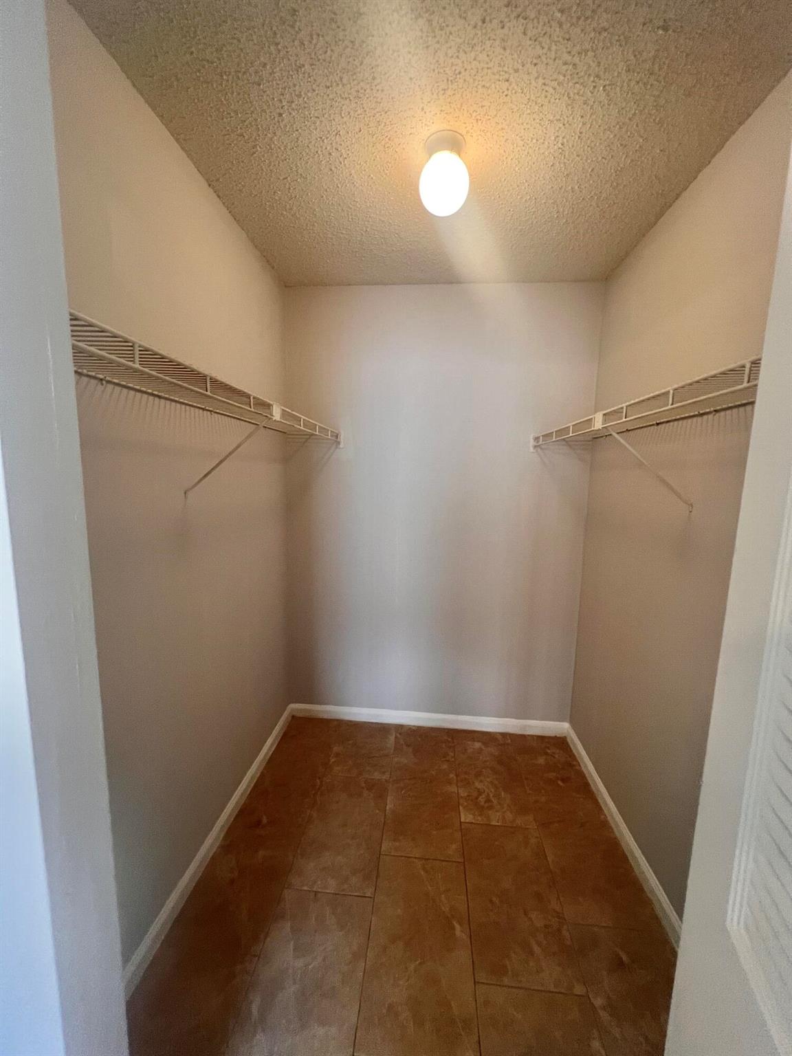 CROSS CREEK CONDO - Residential Lease