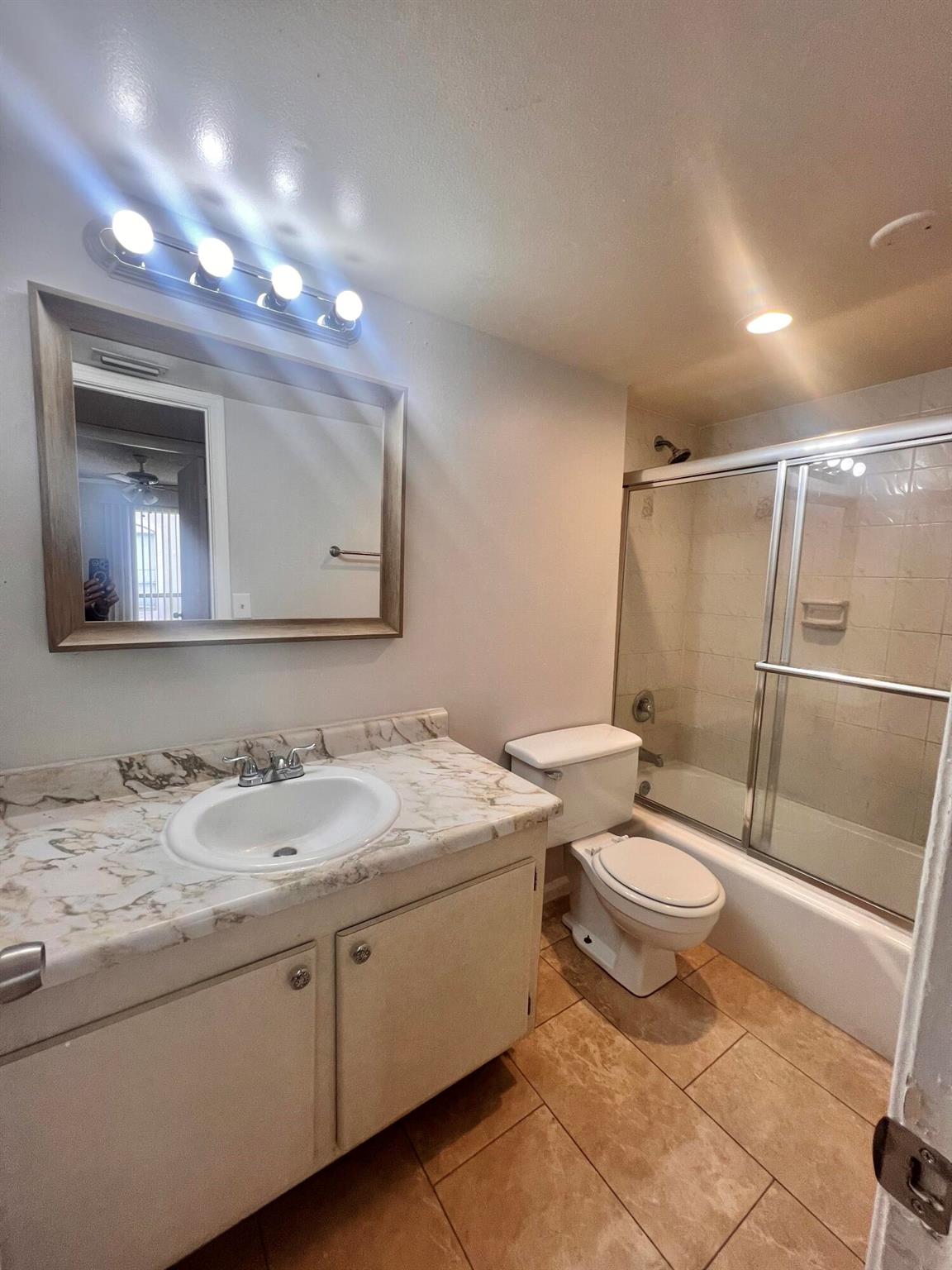 CROSS CREEK CONDO - Residential Lease