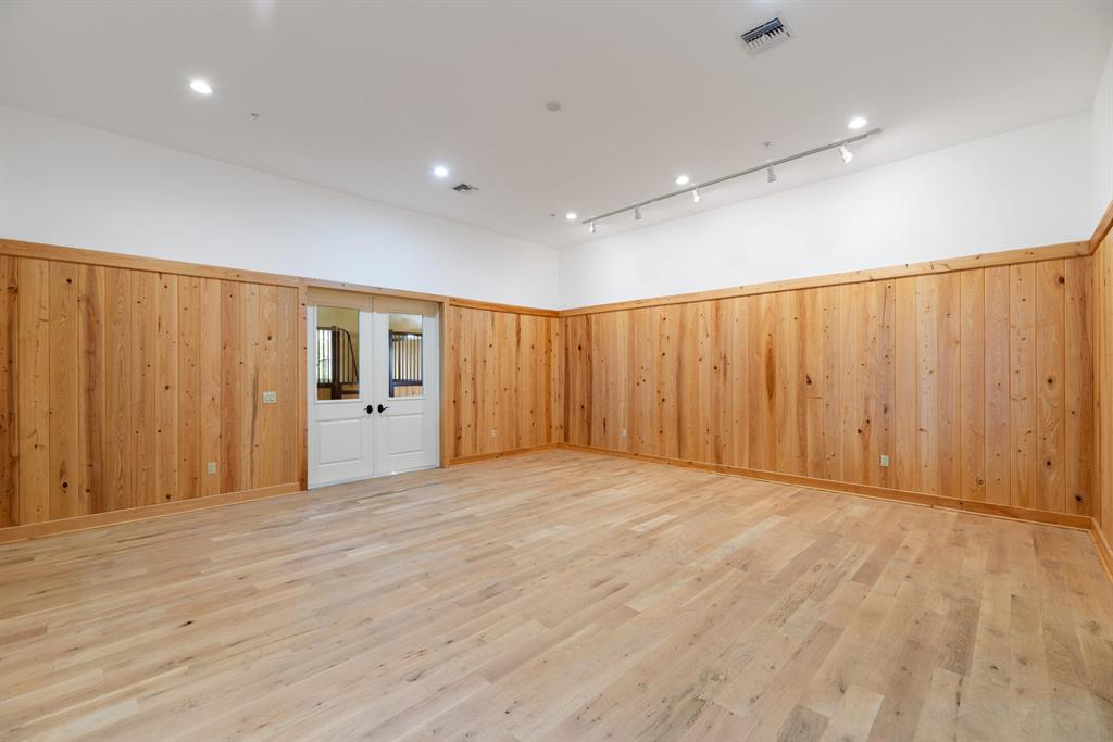 GRAND PRIX VILLAGE SOUTH - Residential