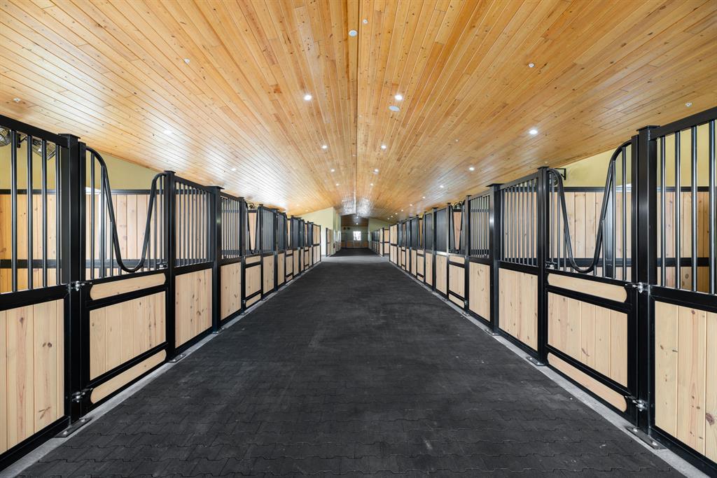 GRAND PRIX VILLAGE SOUTH - Residential