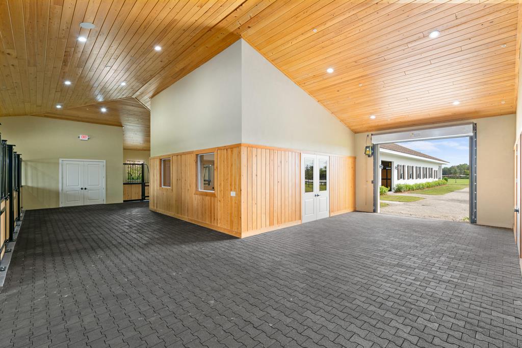 GRAND PRIX VILLAGE SOUTH - Residential