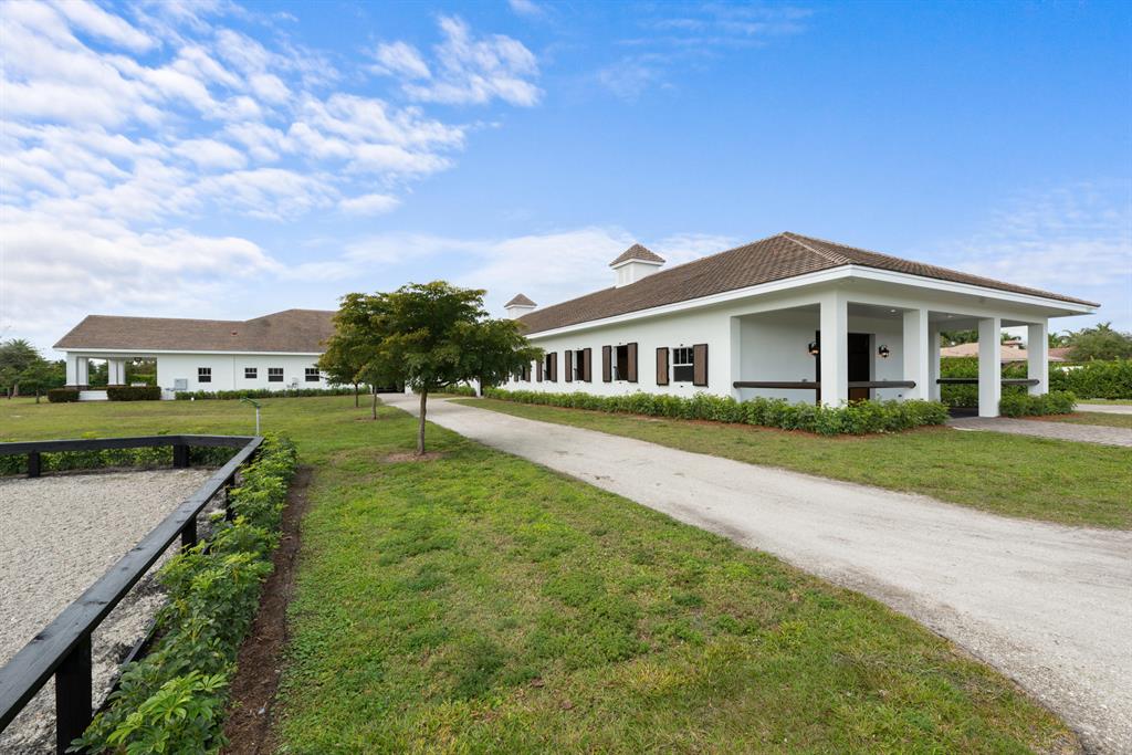 GRAND PRIX VILLAGE SOUTH - Residential